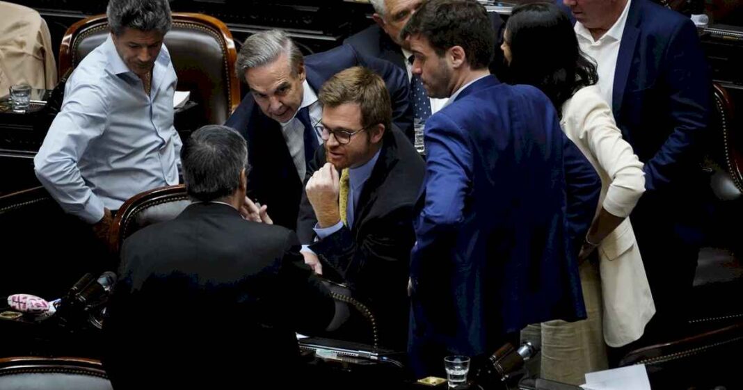 jubilados:-la-oposicion-se-planta-contra-el-empalme-y-empuja-en-diputados-el-debate-por-una-compensacion-mayor