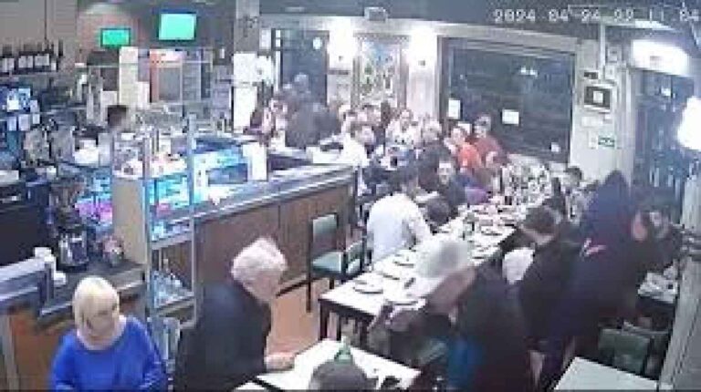 asi-fue-el-violento-robo-en-una-pizzeria-de-almagro