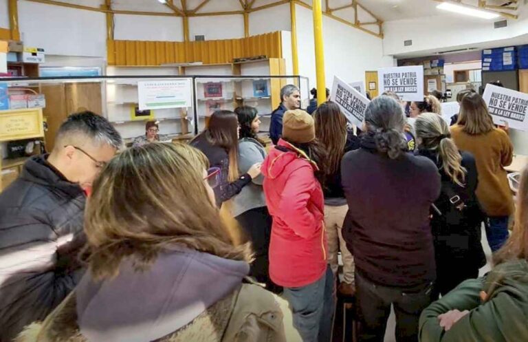 el-miercoles-abonarian-salarios-adeudados-a-docentes