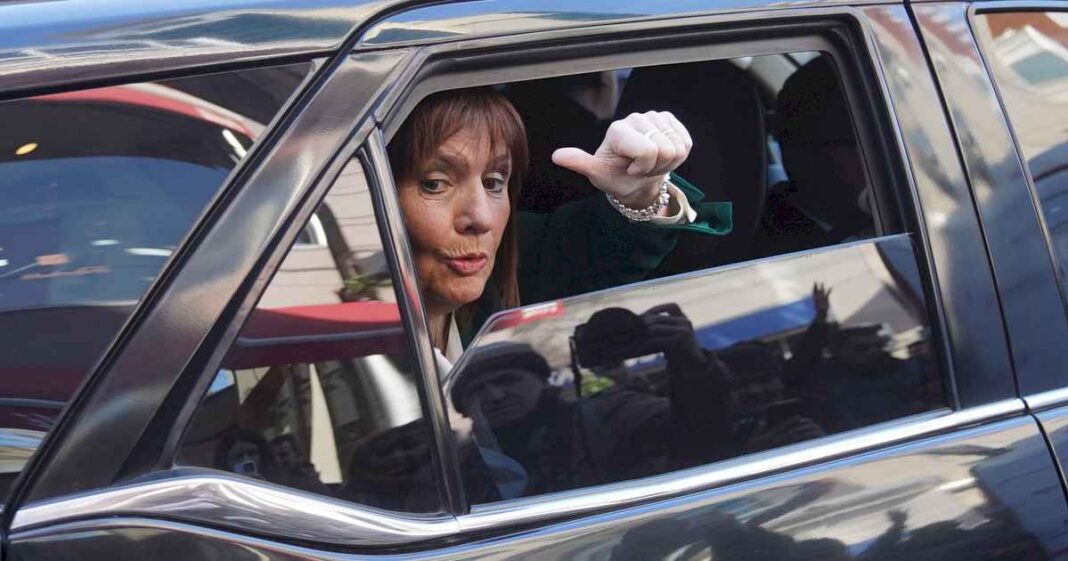 le-pidieron-a-lousteau-citar-a-patricia-bullrich-a-la-bicameral-de-inteligencia-por-acusar-a-diputados-de-ponerse-del-lado-de-las-mafias,-los-narcos-y-el-terrorismo