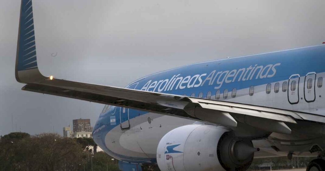 aerolineas-argentinas-inicia-acciones-legales-contra-los-gremios-y-busca-echar-a-pablo-biro-del-directorio-de-la-empresa