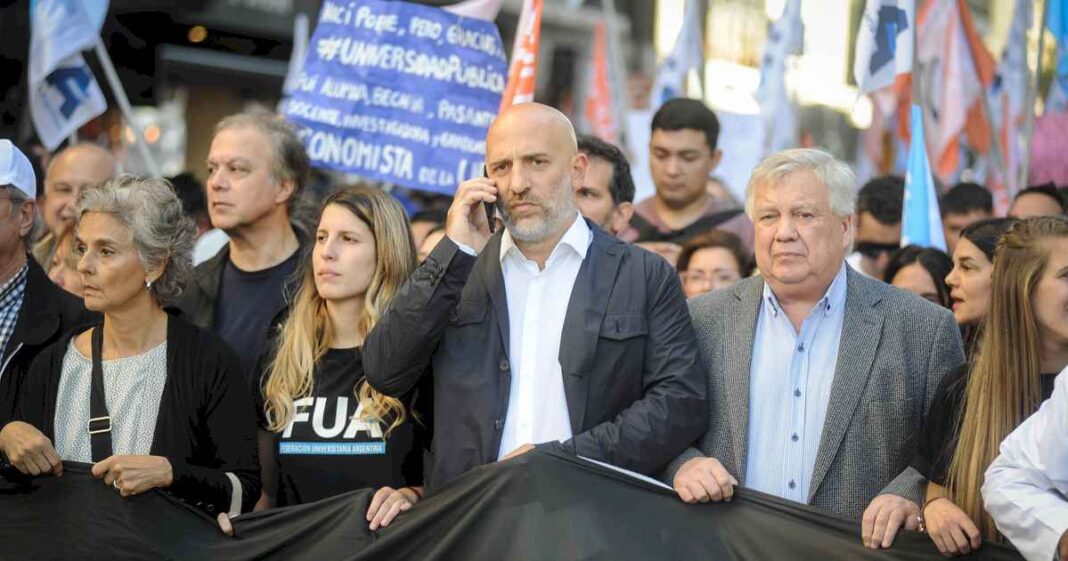 la-uba-ira-a-la-justicia-contra-las-auditorias-del-gobierno-y-javier-milei-apunto-contra-las-autoridades:-«estan-sucias»