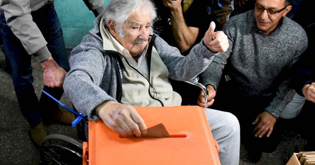 «pepe»-mujica-voto-en-las-elecciones-de-uruguay-y-critico-a-milei-porque-en-la-argentina-«hay-mas-pobres-que-antes»