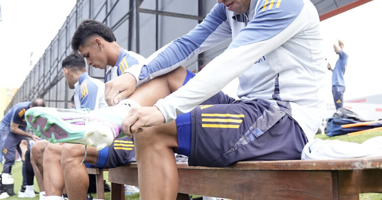 Alerta en Boca: Palacios no pudo entrenarse a la par y es duda para la Copa