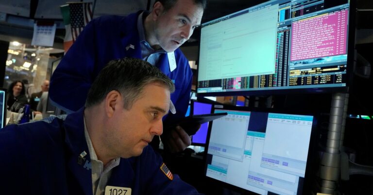 La Bolsa porteña se mueve más atenta a Wall Street que a la tensión social local