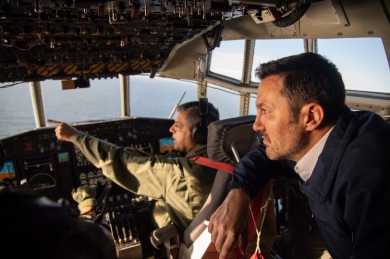 Bronca de las Fuerzas Armadas con Petri por la falta de recursos para la campaña Antártica