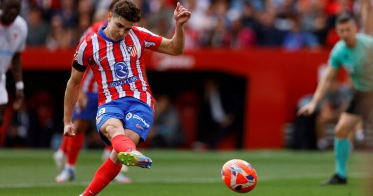 Con gol de Julián Álvarez, el Atlético no pasa del empate ante Sevilla