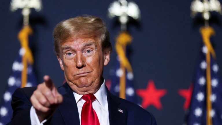 Donald Trump frena aranceles por 90 días, pero castiga a China con una suba al 125%