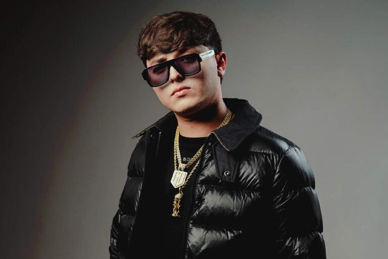 Un alcalde autorizó a Gabito Ballesteros a cantar narcocorridos en una feria potosina