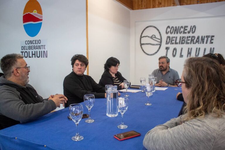El Concejo de Tolhuin recibió al SUTEF