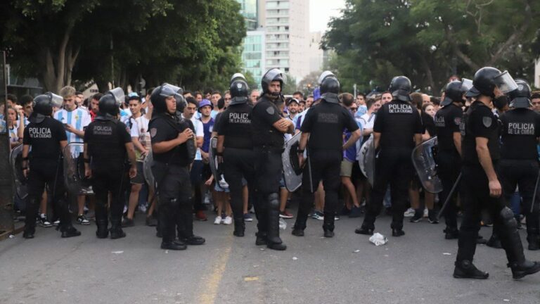 Argentina-Colombia: la Policía desplegará un fuerte operativo de seguridad en el Monumental
