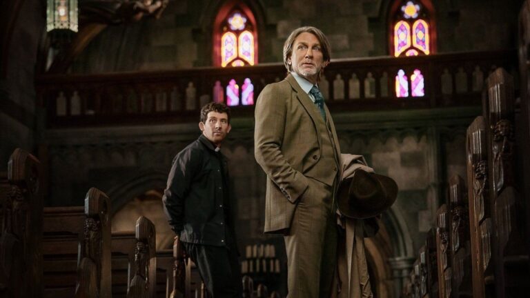 Netflix presentó el tráiler de la película «Wake Up Dead Man: Un misterio de Knives Out»