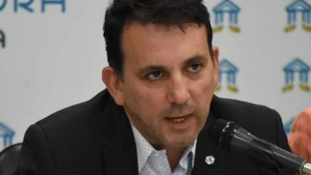 2039185-el-ministro-de-educacion-de-mendoza-destaco-que-la-adolescente-no-tenia-registro-de-p68c1d24f6363a