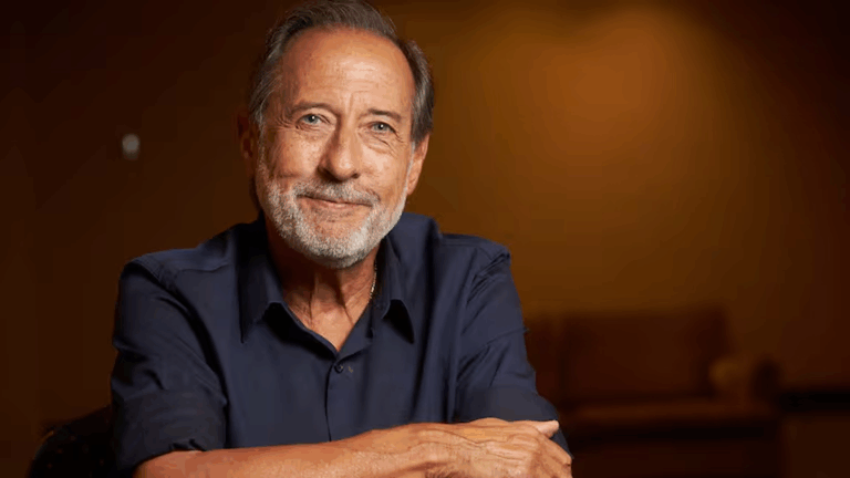 Aseguran que Guillermo Francella tiene «miedo» de ir a los Martín Fierro televisión: los motivos