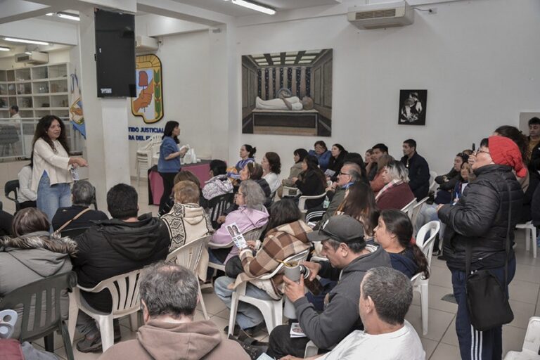 Necesitamos ponerle un freno a Milei en estas elecciones