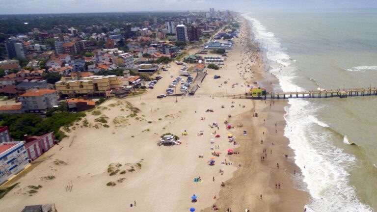 Un joven de 27 años, en estado crítico tras volcar con un cuatriciclo en Villa Gesell