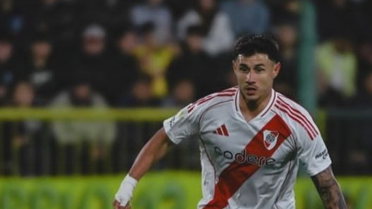 Afirman que Boca presentó una oferta por el exRiver Adam Bareiro