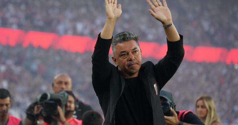 El Monumental ovacionó a Marcelo Gallardo en su despedida y apuntó contra los futbolistas: «Jugadores, la c… de su madre, a ver si ponen huevos»