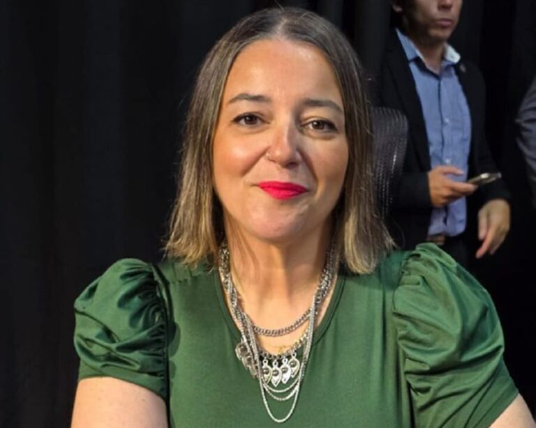 Lucía Rossi presentó el pedido de licencia especial