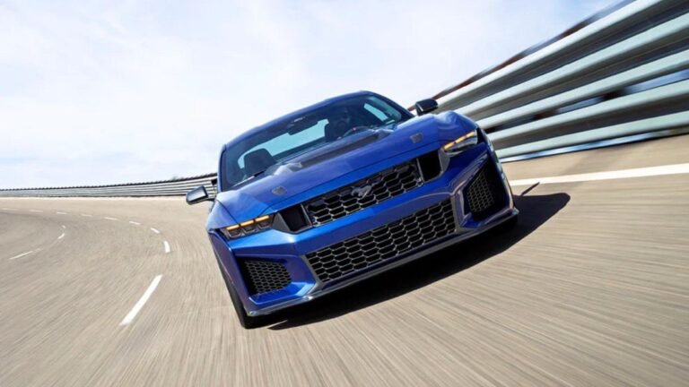 Auto de lujo baja hasta US$25 mil por la eliminación de Impuestos Internos incluida en la Reforma Laboral