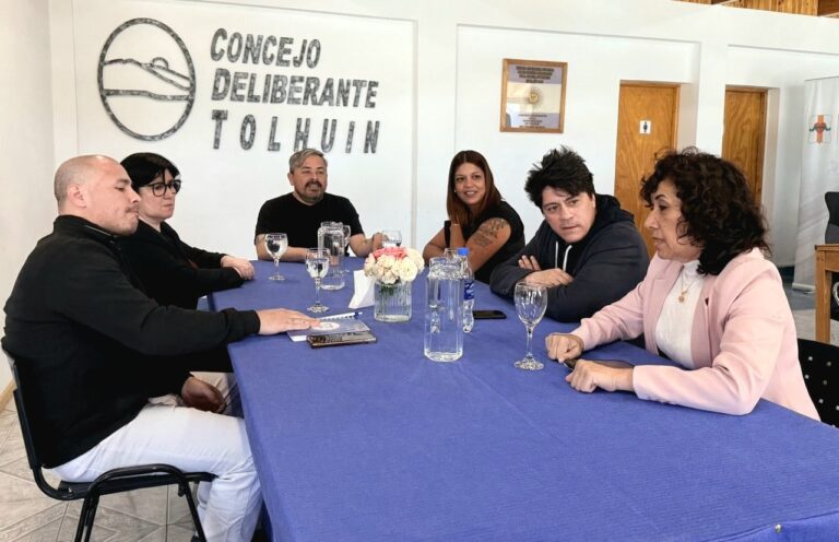 Encuentro institucional en Tolhuin entre concejales y legisladores