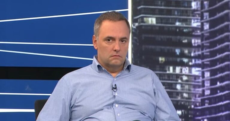 Manuel Adorni pidió disculpas por el viaje de su esposa: «Fue una pésima decisión, más allá de que no generó un dólar de gasto para el Estado»