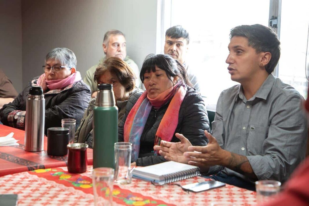 Productores porcinos reunidos en encuentro de trabajo en Río Grande