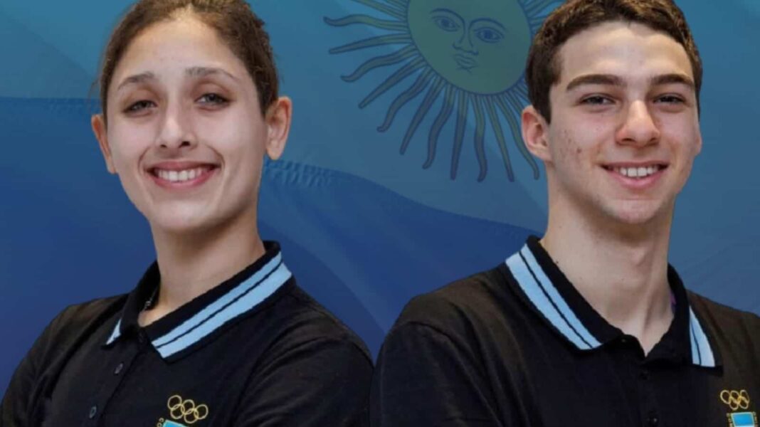 Agostina Hein y Matías Chaillou, abanderados de la delegación argentina.