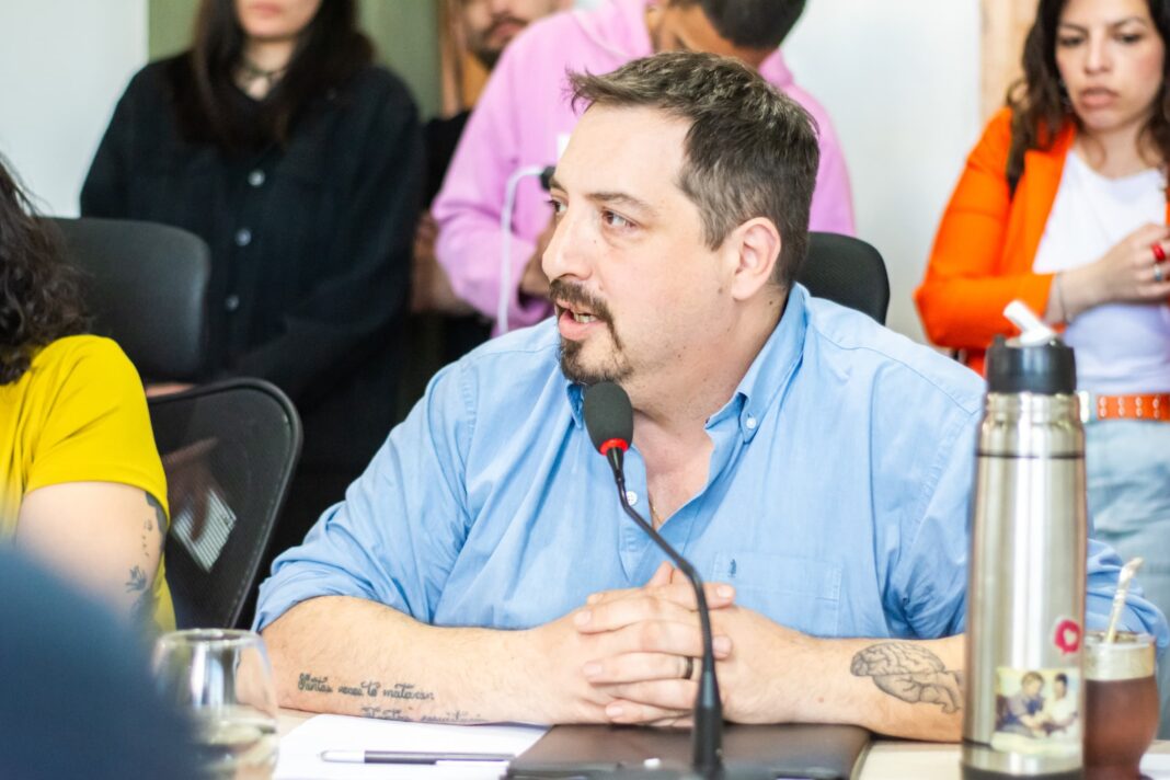 Concejal Nicolás Pelloli habla sobre proyecto de emergencia económica y financiera en Ushuaia