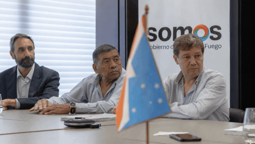 Trabajadores petroleros en Tierra del Fuego durante protesta sindical