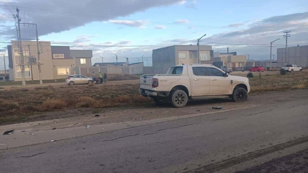 Choque entre Ford Ranger y Toyota Yaris en Ruta Nacional N°3