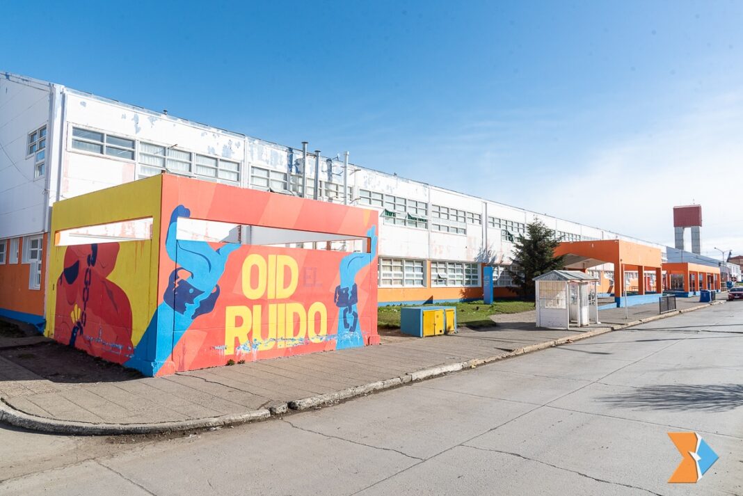 Escuela vacía en Tierra del Fuego durante interrupción de clases