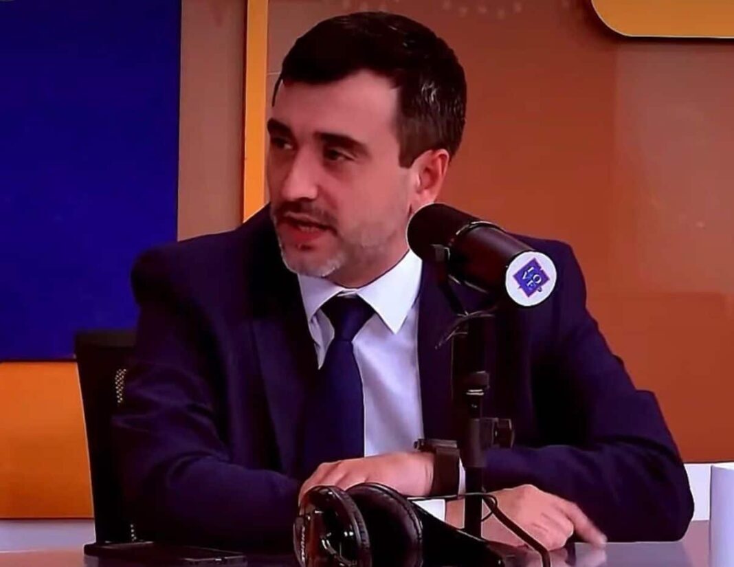 Senador Agustín Coto declarando sobre reforma constitucional en Tierra del Fuego